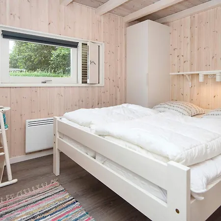 6 Person In Bjert-by Traum Casa vacanze Binderup Strand
