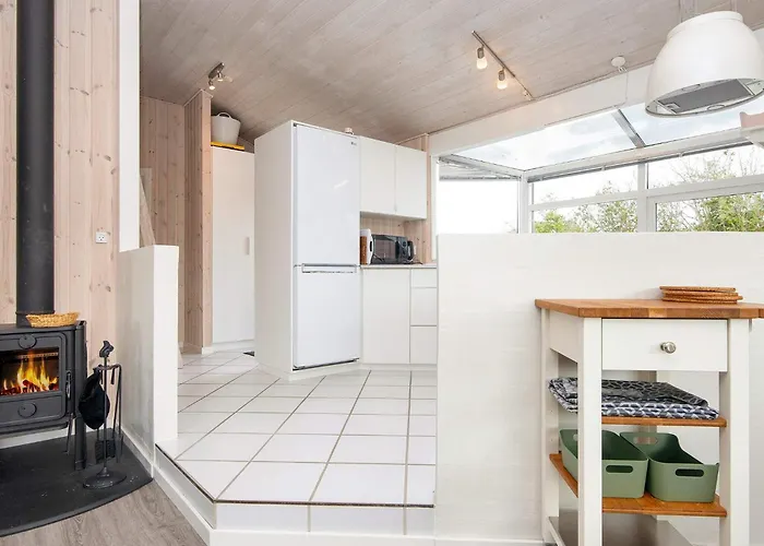 6 Person In Bjert-by Traum * Binderup Strand